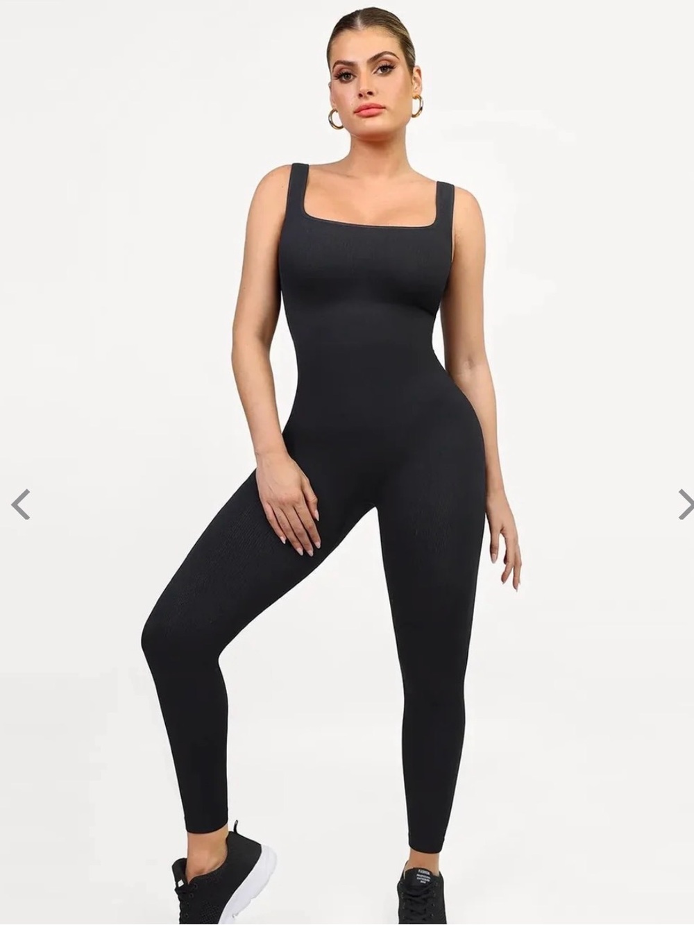 Popilush Square-Neck Sleeveless Jumpsuit with bra and removable pads